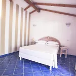 Hotel Papillo Borgo Antico San Pantaleo