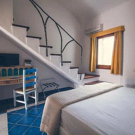 Papillo Borgo Antico 4*