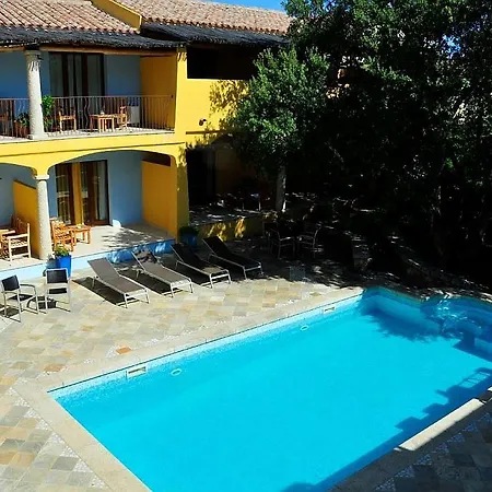 Szálloda Papillo Borgo Antico San Pantaleo