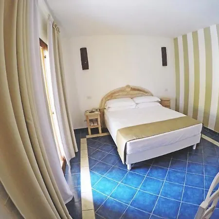 Papillo Borgo Antico 4*