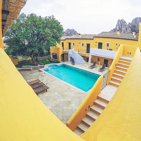 Szálloda Papillo Borgo Antico San Pantaleo