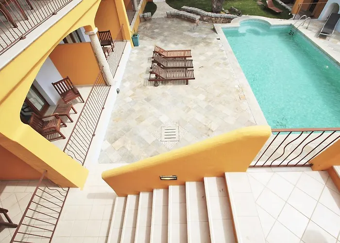 Отель Papillo Borgo Antico Сан-Панталео