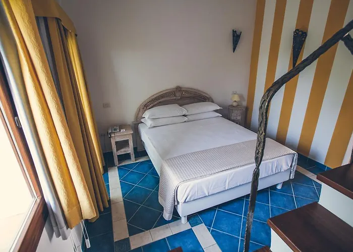 Отель Papillo Borgo Antico 4*
